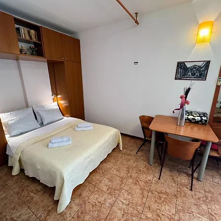 Grgur Studio Apartment *
