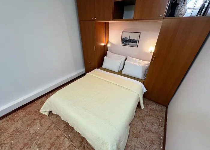 Grgur Studio Apartman Split